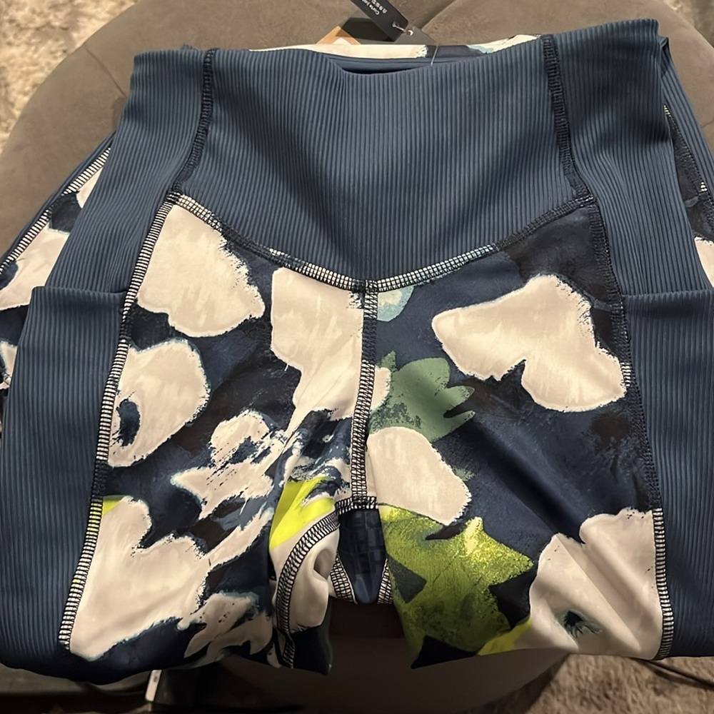 The north face - Picture 6 of 7